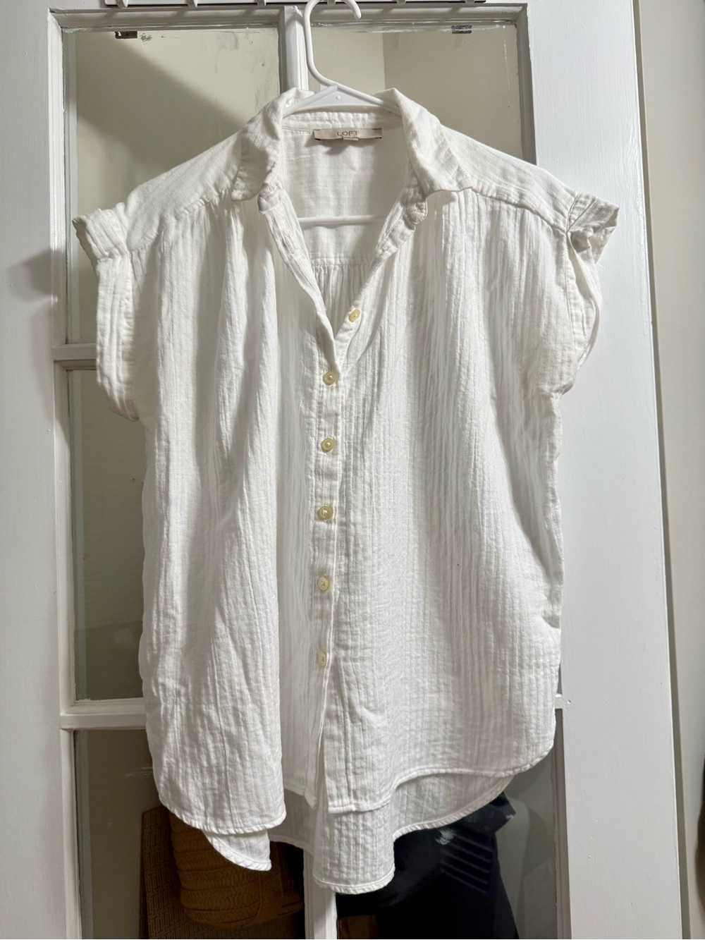 LOFT White Textured Short-Sleeve Button Down Shirt